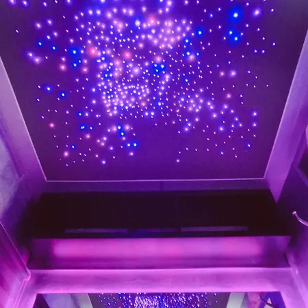 Village Naturiste R4n - Too Hot Coursives 公寓 *