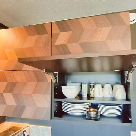 Village Naturiste R4n - Too Hot Coursives 阿格德