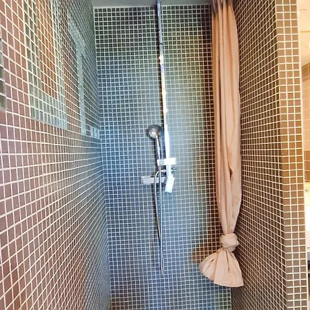 公寓 Village Naturiste R4n - Too Hot Coursives 阿格德