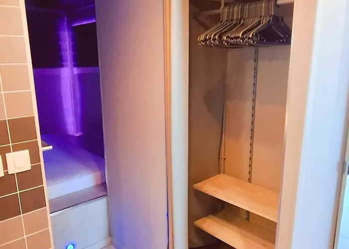 Village Naturiste R4n - Too Hot Coursives Appartamento