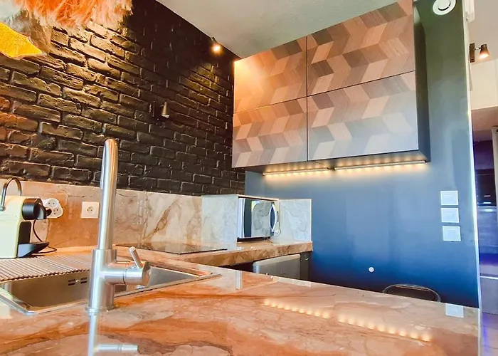 Village Naturiste R4n - Too Hot Coursives Appartamento *